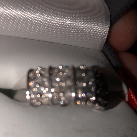 Sold - Picture 6 of 8